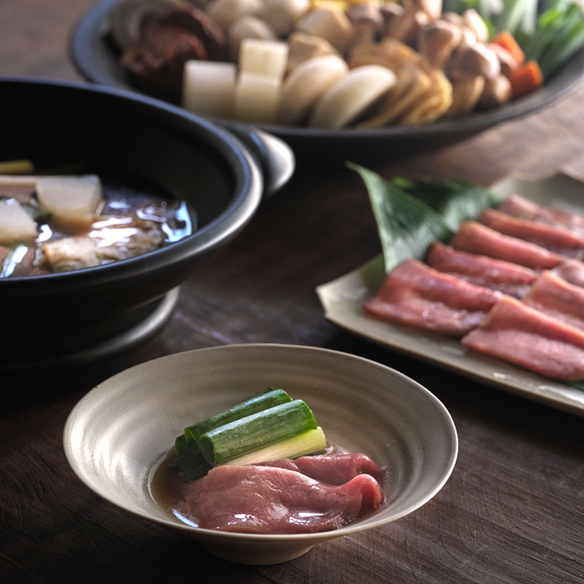 本鮪鍋　九条葱と冬野菜