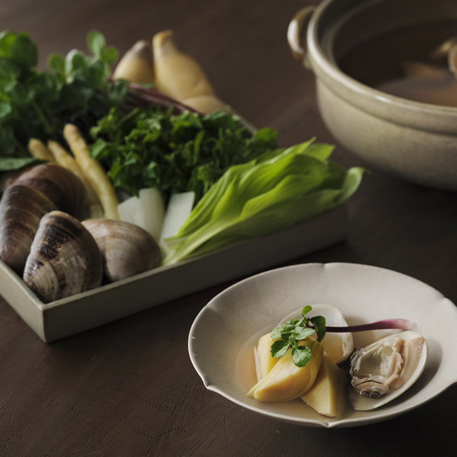 季のあわい鍋　蛤と筍、春の芽吹き