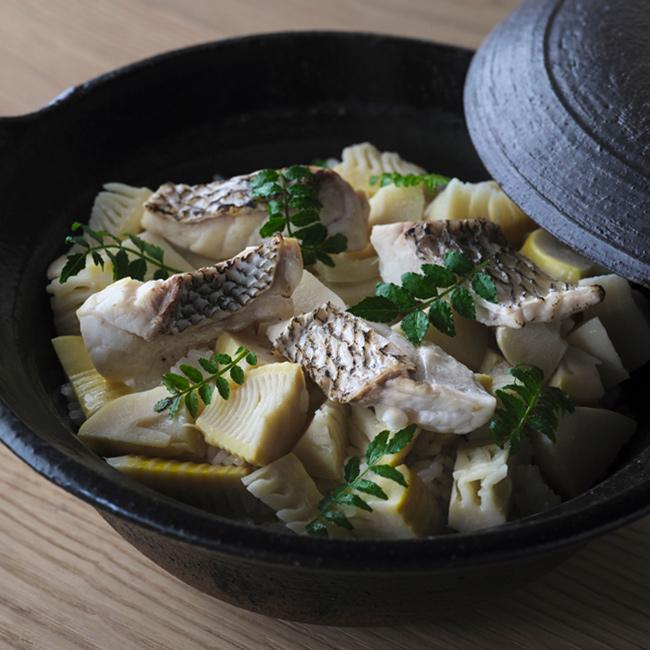 天然鯛と筍の炊き込みご飯